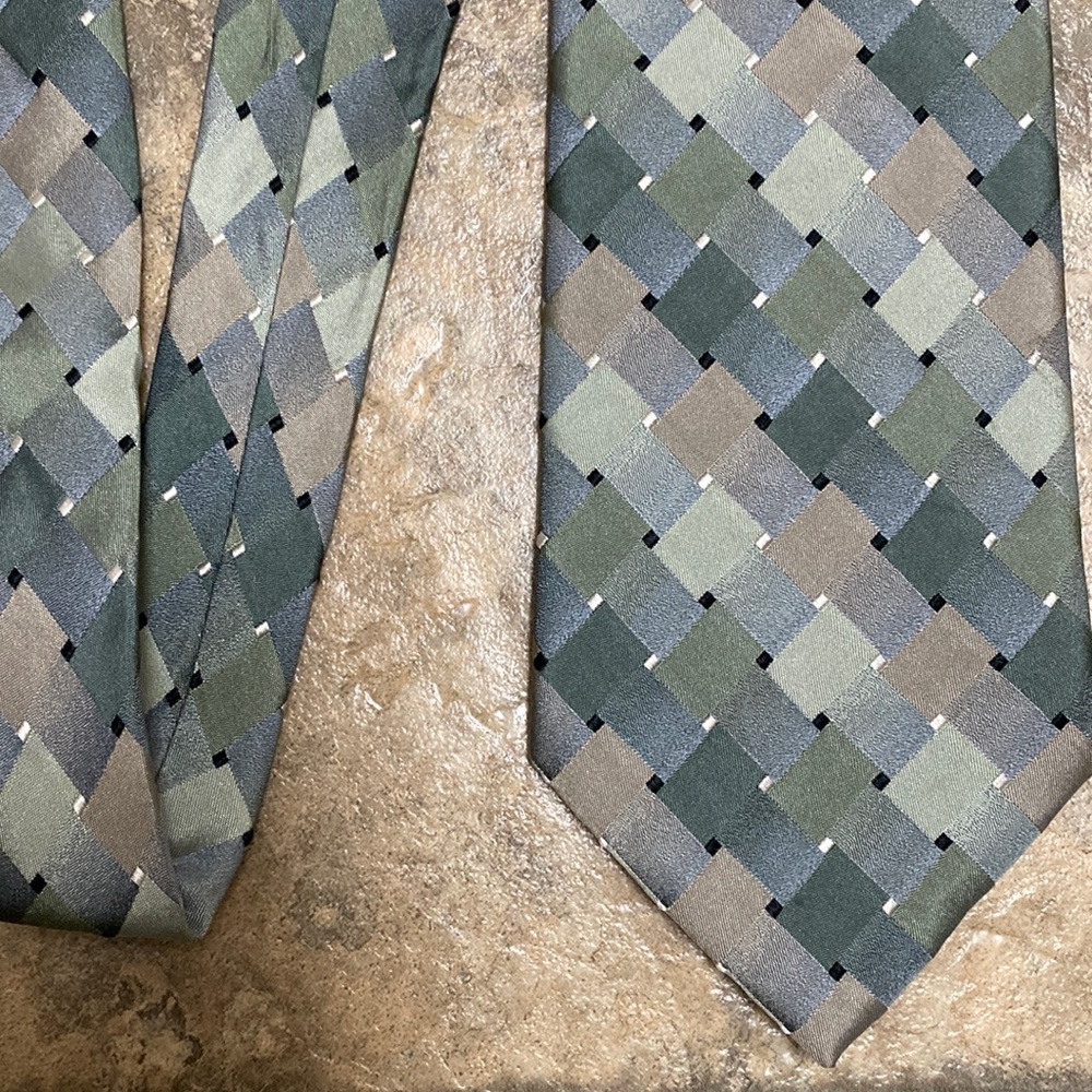 All Ties Buy One Get One 1/2 Off!! Geoffrey Beene 100% Silk Tie